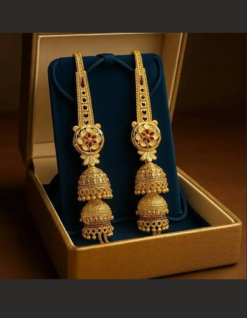 Picture of Gold Earrings