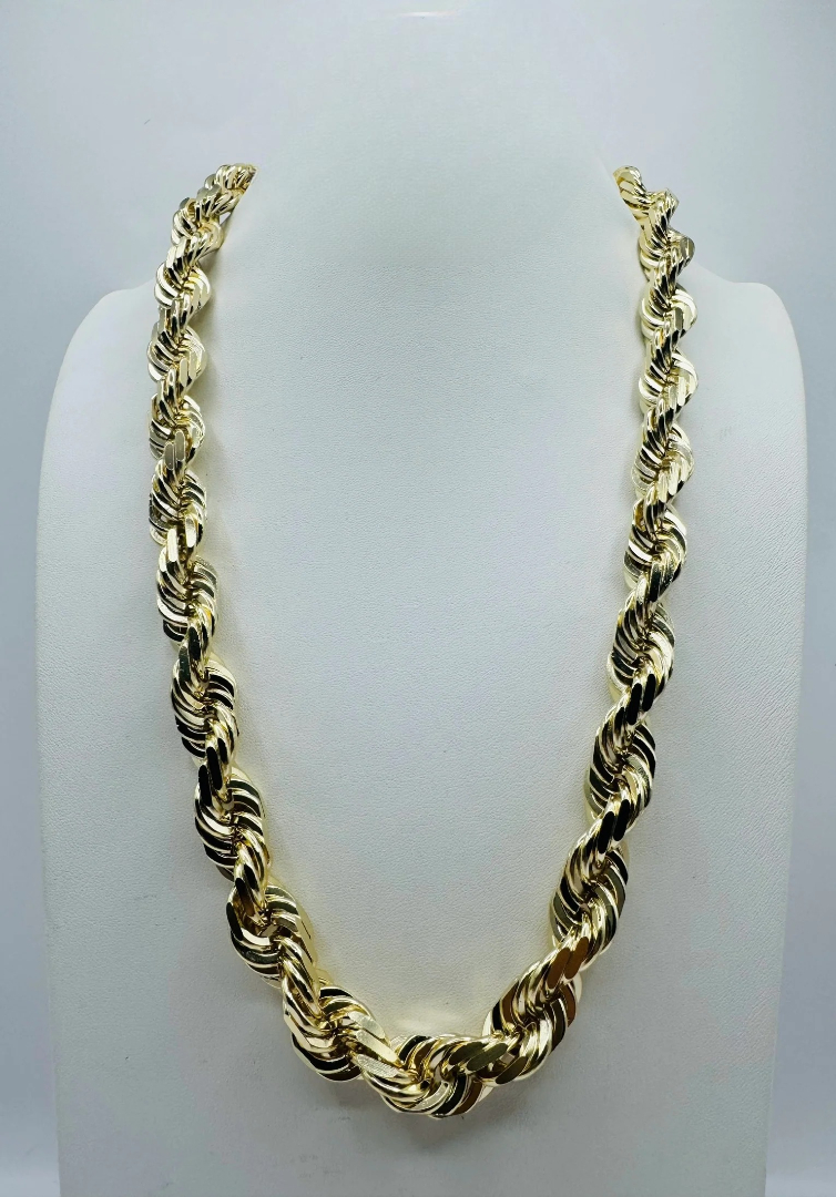 Picture of 15mm 28" 14k Solid Diamond Cut Rope